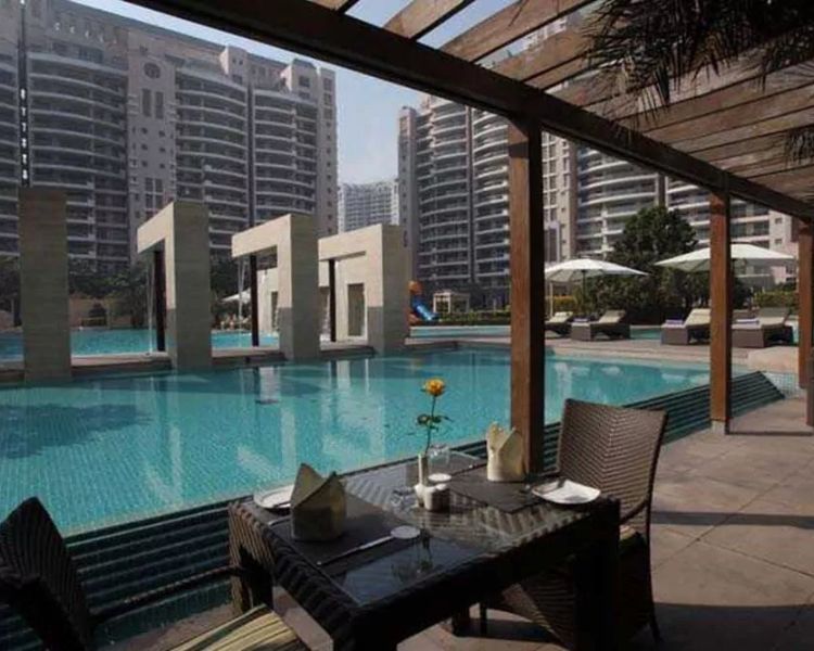 DLF The Aralias Key Features