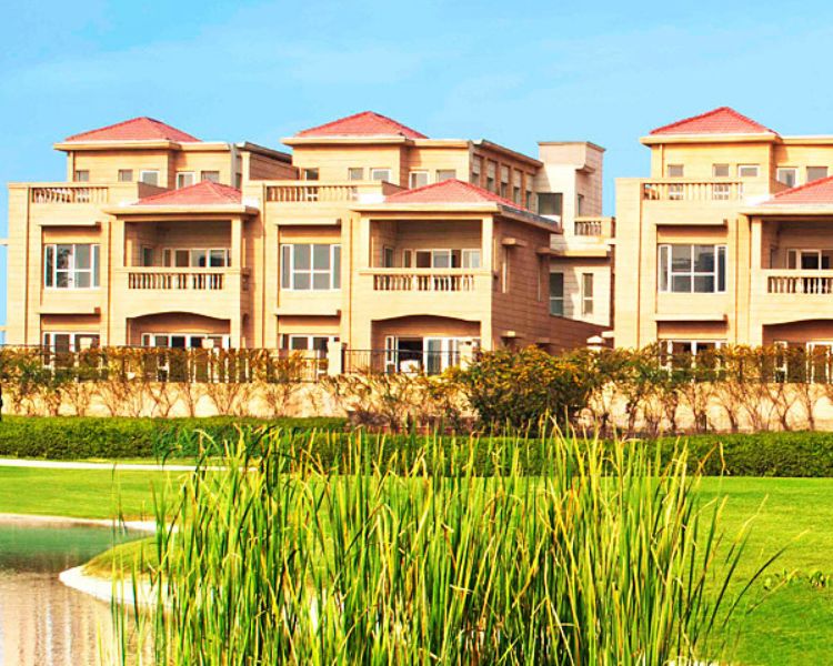 Jaypee Greens Knight Court Key Features