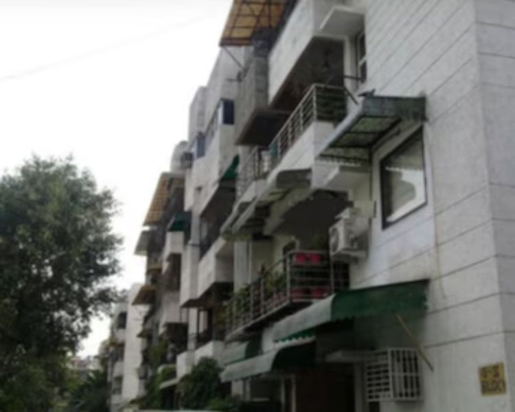 Triveni Apartments Sheikh Sarai Key Features