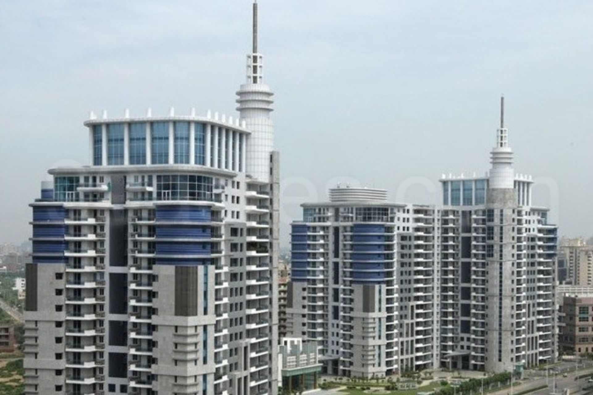 dlf pinnacle 1