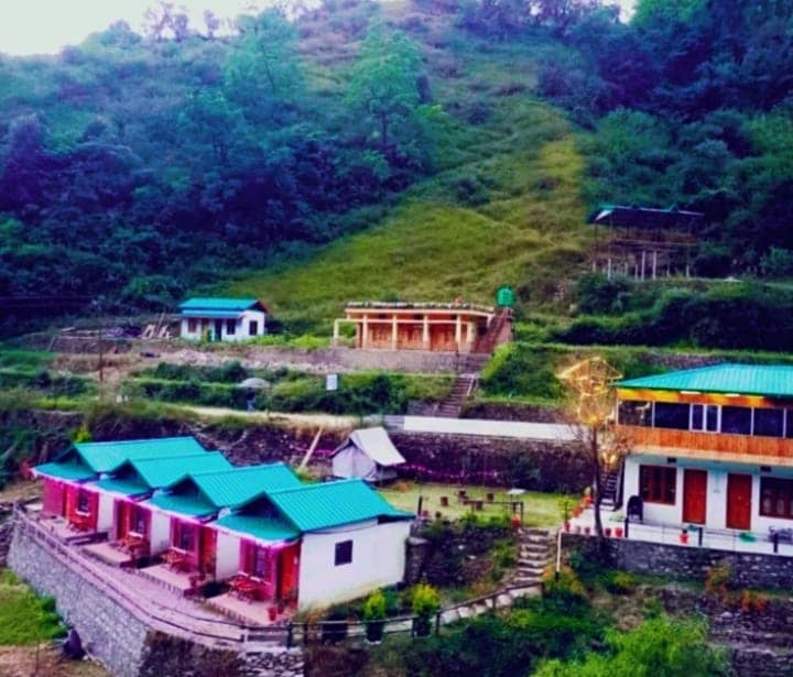 Salan Gaon